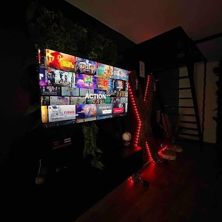 Red Love-Room / Balneo & Plus ! Souppes-sur-Loing المظهر الخارجي الصورة